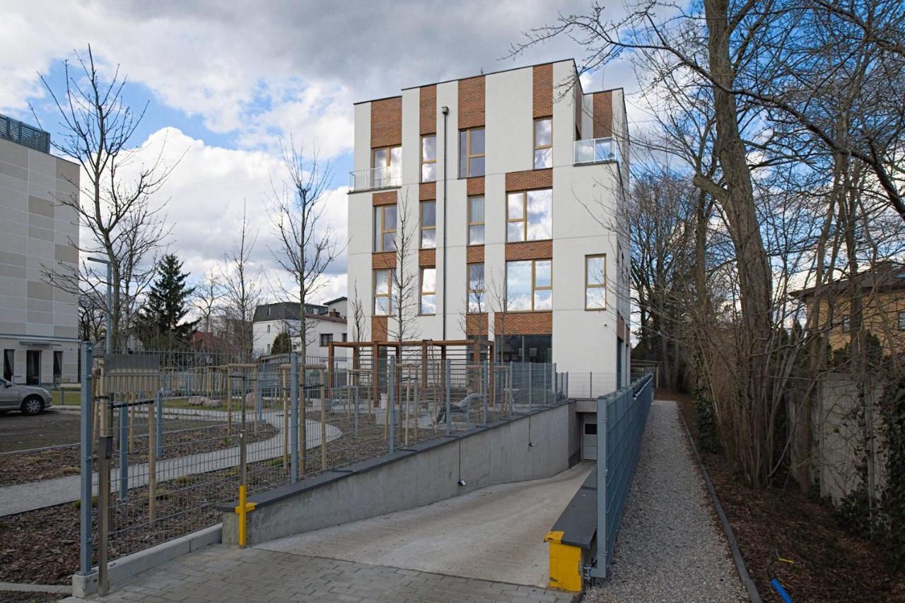 Apartamenty Patriotow 303 Варшава Екстериор снимка