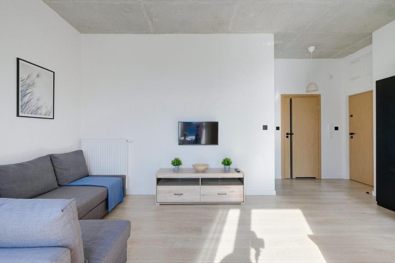 Apartamenty Patriotow 303 Варшава Екстериор снимка